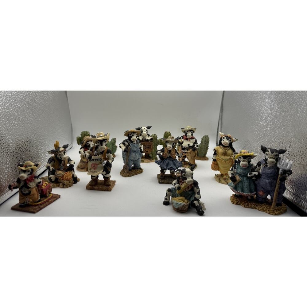Lot Of 15 Vintage 1992 Ganz COWTOWN Western/ Desert Collectible Handcrafted